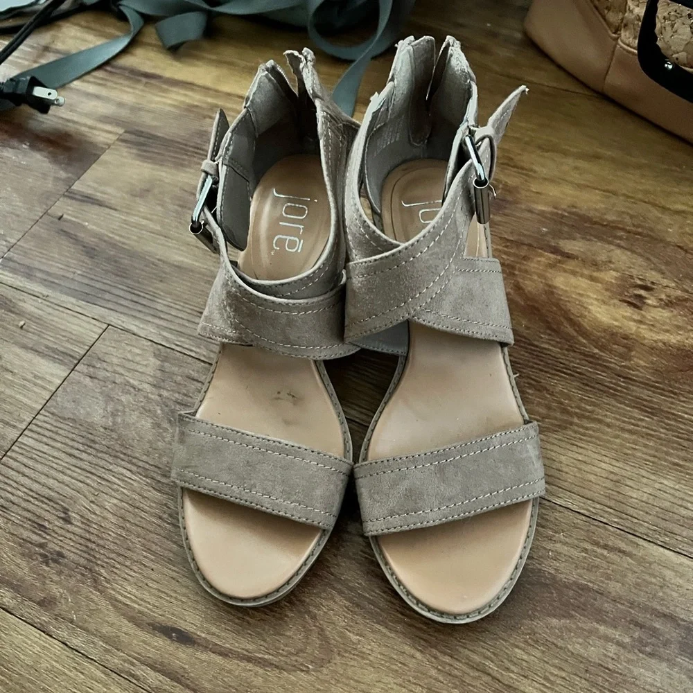 Shoes - Picture 1 of 2